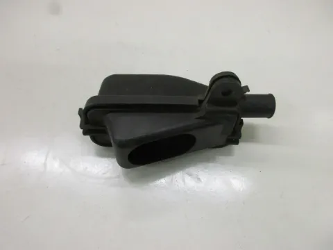 Article P6Y9V