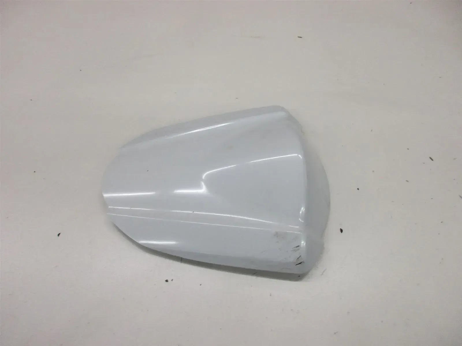 W228. Höcker Suzuki GSX-R 1000 K7 K8 Sitzbankabdeckung Bürzel Verkleidung 45551- - Bild 1