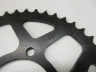 W1484. Suzuki GSX_R 600_750_1000 Zahnrad Antriebsrad Kettenrad hinten Felge Z 46 - Bild 3