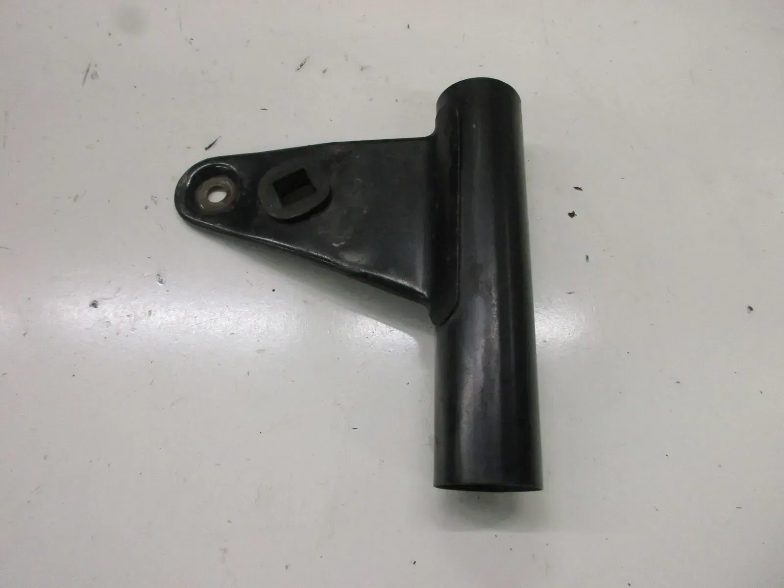 Suzuki GSX 400 E_S GK 53 C Scheinwerferhalter links Lampenhalter Blinkerhalter - Bild 1