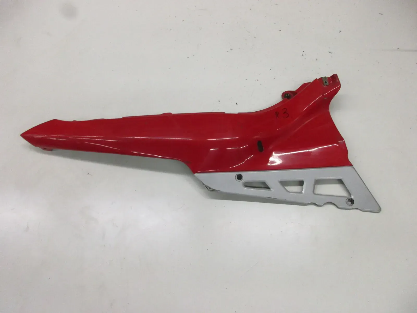 Suzuki GSX 600 F GN 72 B Verkleidung rechts (3) Seitendeckel Sitzbank Seite - Bild 1