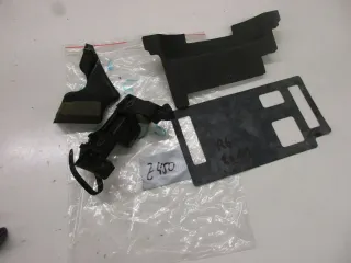 Konvolut Rahmen Z450 Yamaha YZF-R6 RJ 05 Kleinteile Verkleidung Blende Abdeckung - Bild 4