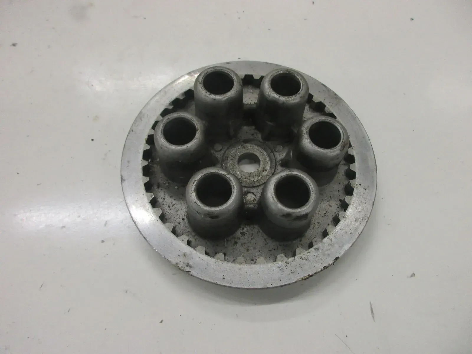 Suzuki GT 250 Ram Air Druckplatte Kupplung Kupplungsgehäuse Motor clutch - Bild 1