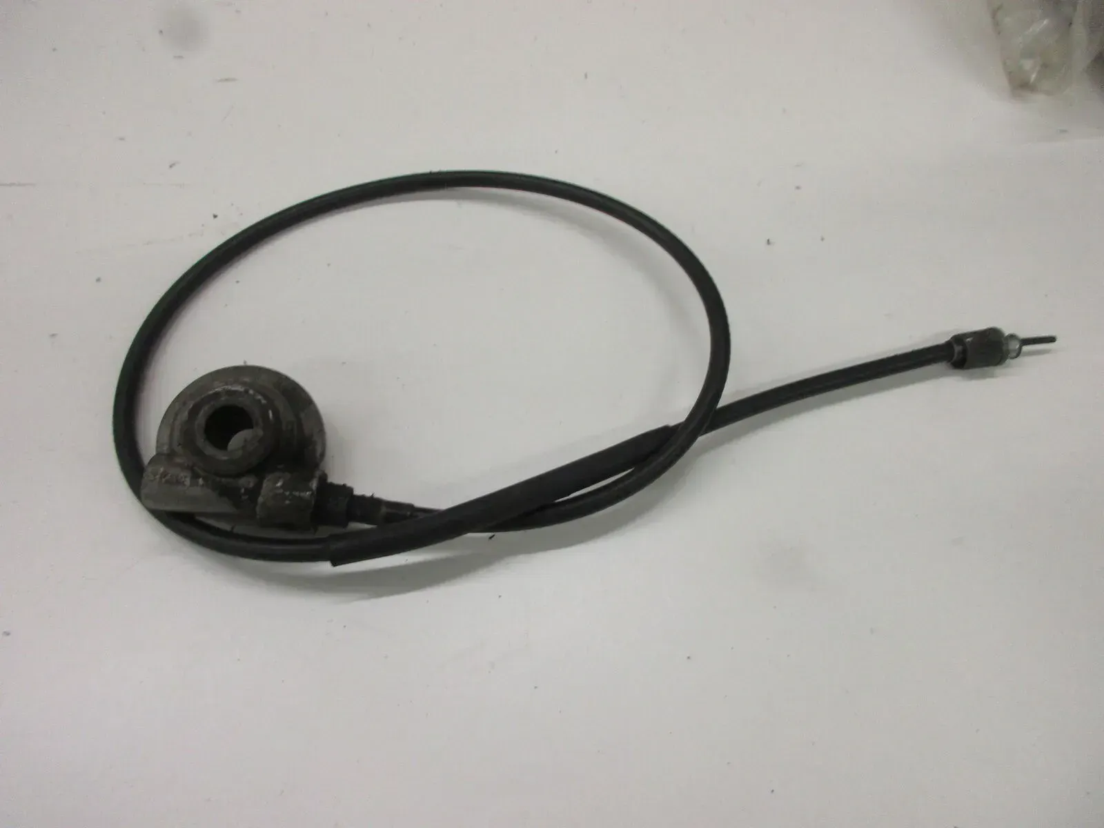 Suzuki GS 550 M Katana Tachoantrieb mit Tachowelle Tachoschnecke Tachometerwelle - Bild 1