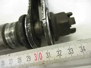 6. Honda CB 900 F_F2 Bol d`Or SC 01 Steckachse 20 mm Achse hinten Kettenspanner - Bild 4