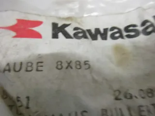 K301 Kawasaki KLR 250 KL250 Schraube Motor Rahmen Bolzen Motordeckel 92001-1392 - Bild 3