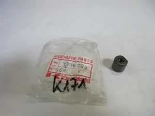 K171 Kawasaki KD 125 KX 125 KS 125 Buchse Schraube Kupplung push rod 13116-026 - Bild 1