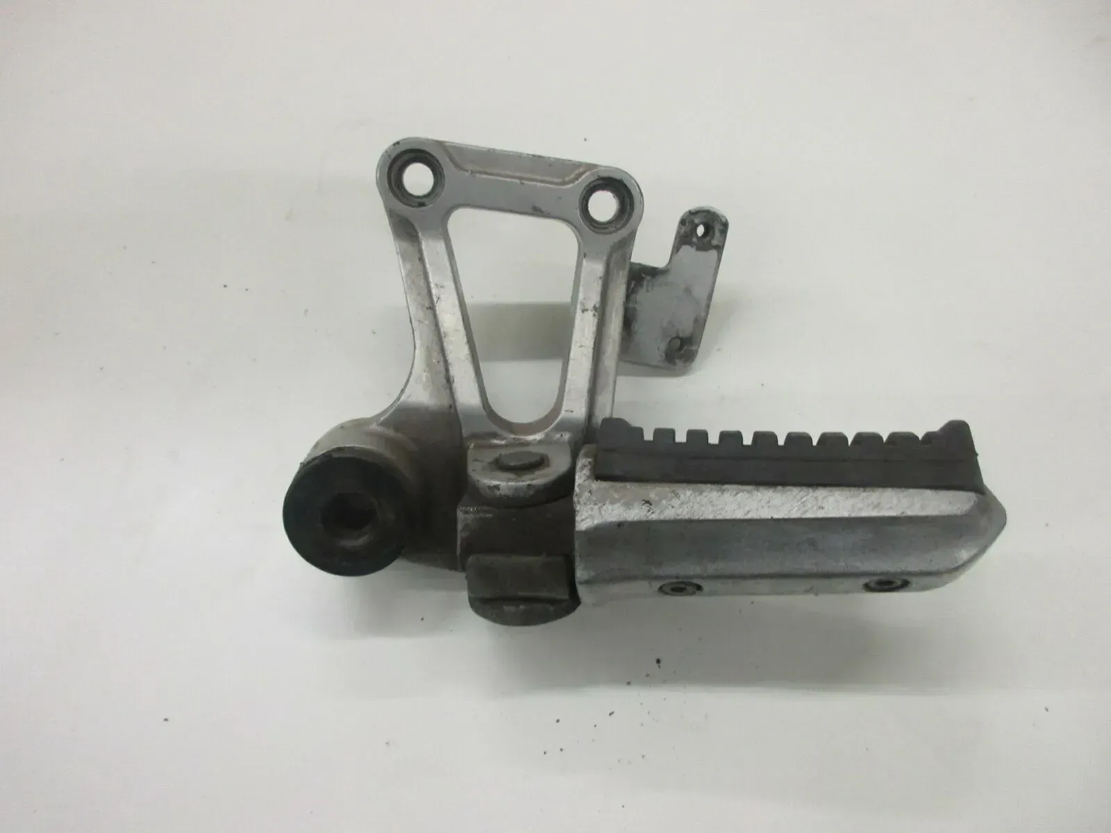 7. Kawasaki GPZ 600 R ZX600A Fußraste hinten links Soziusraste Fussraste - Bild 1