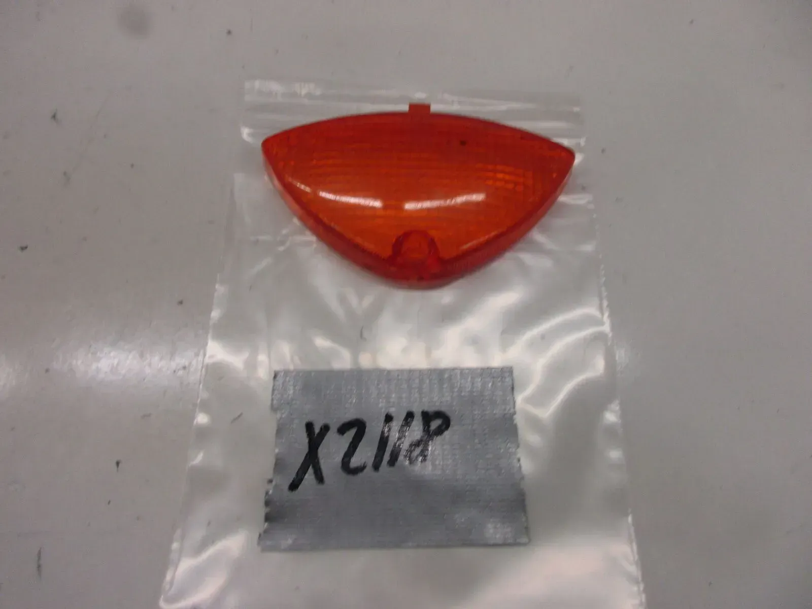 X2118 Piaggio Blinkerglas Ersatzglas vorne oder hinten Blinker 50R-0048808 - Bild 1
