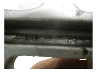 3. Honda CBR 600 F PC35 99-02 Fußraste vorne links Fußrastenbrücke - Bild 5