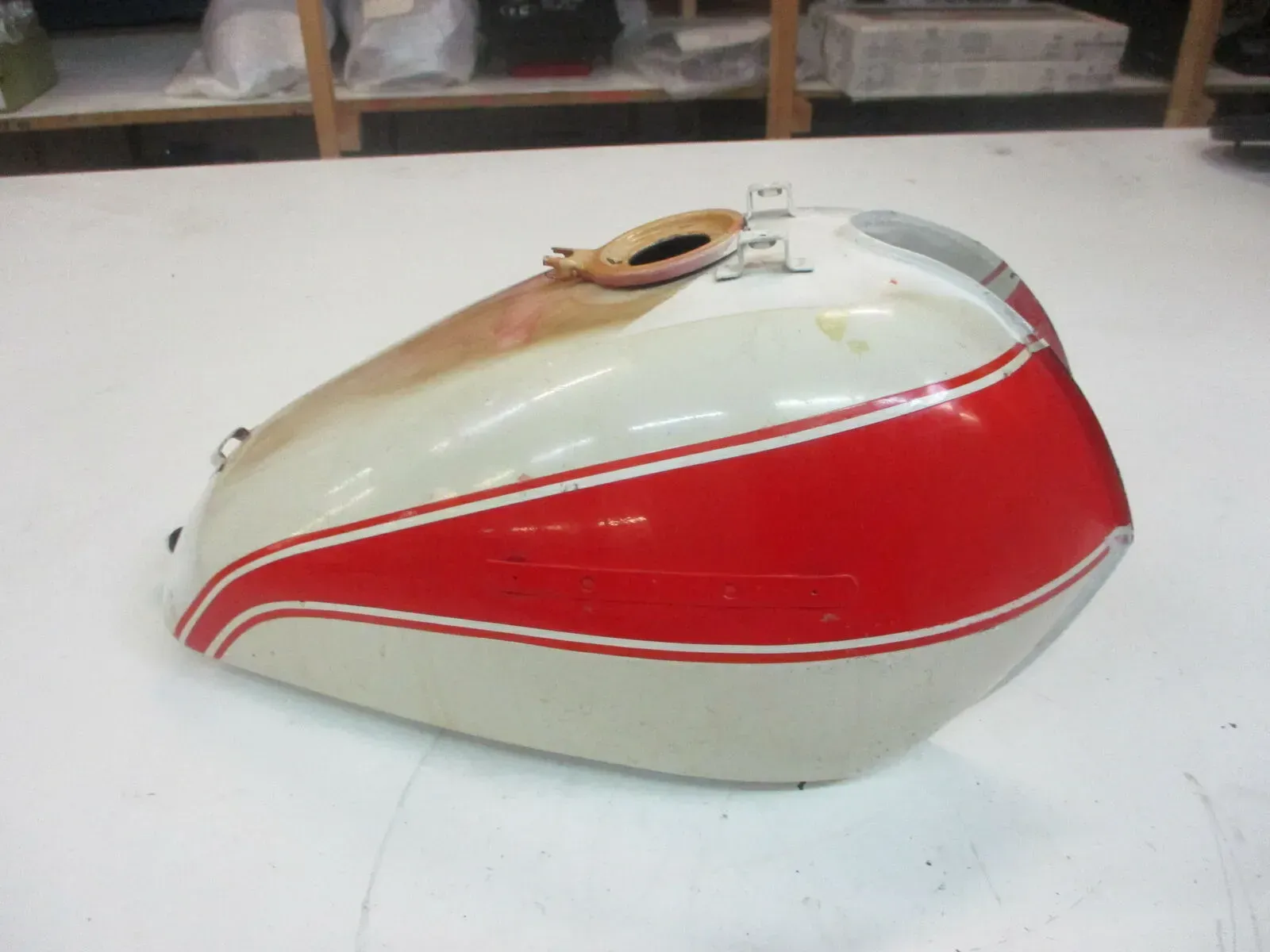 Cagiva Aletta Electra 125 Tank Benzintank Kraftstofftank Kraftstoffbehälter fuel - Bild 1