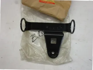 E134. Suzuki GS 400 Scheinwerferhalter Lampenhalter 51530-44000-291 rechts Träger - Bild 2