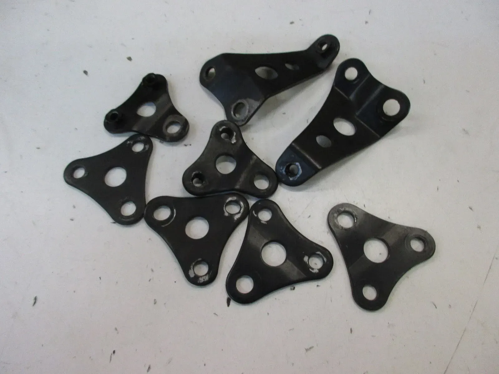 SUZUKI GSX 550 ES Bj 1984 HALTER SET MONTAGESET MOTORHALTER RAHMEN BEFESTIGUNG - Bild 1