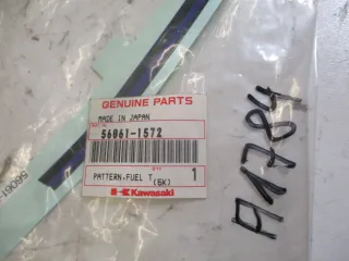 A1784 Kawasaki VN 800 Classic Dekorstreifen 56061-1572 Emblem rechts - Bild 2