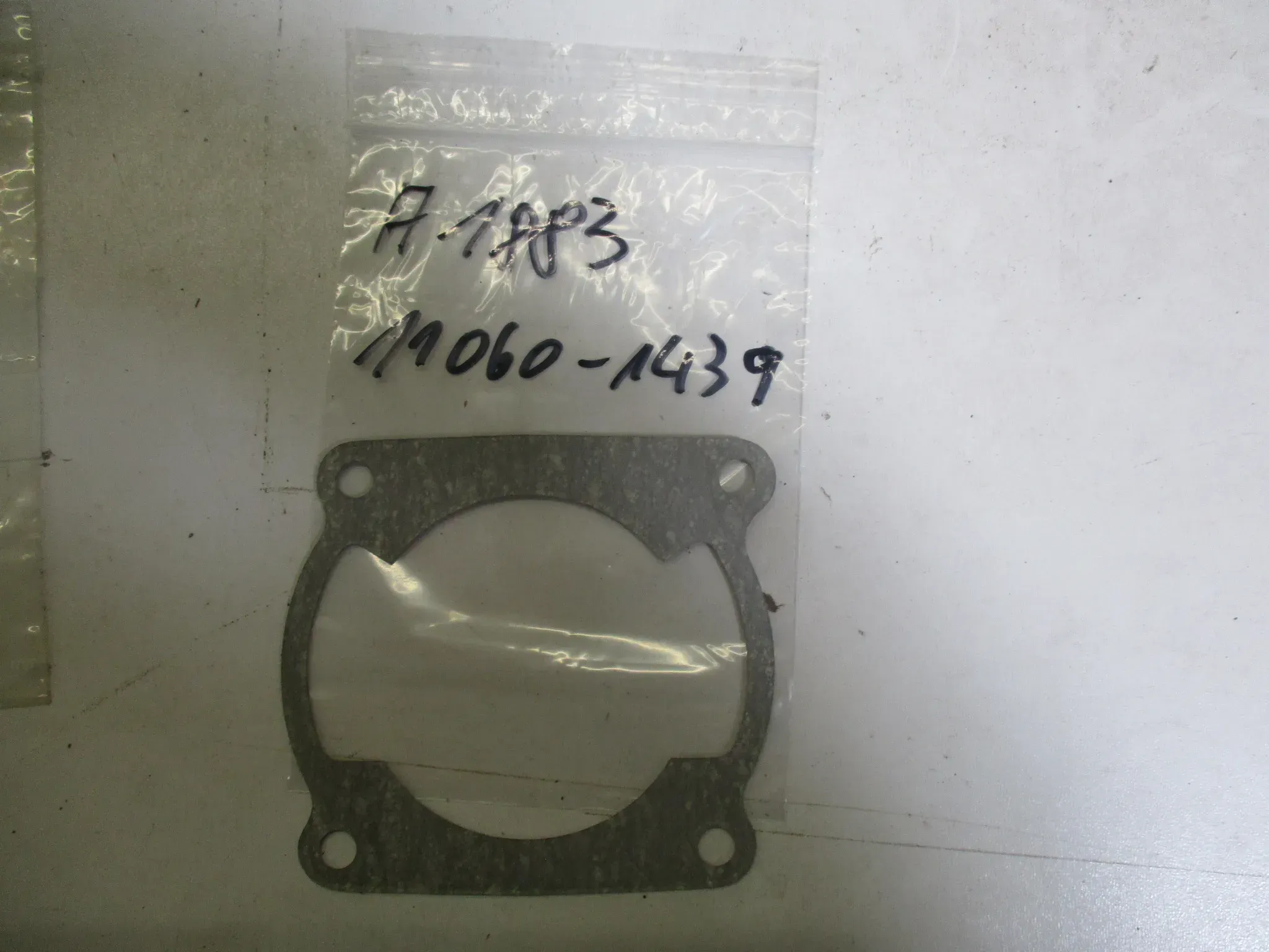 A1883 Kawasaki KX_KDX 125_175 Zylinderfußdichtung 11060-1439 - Bild 1