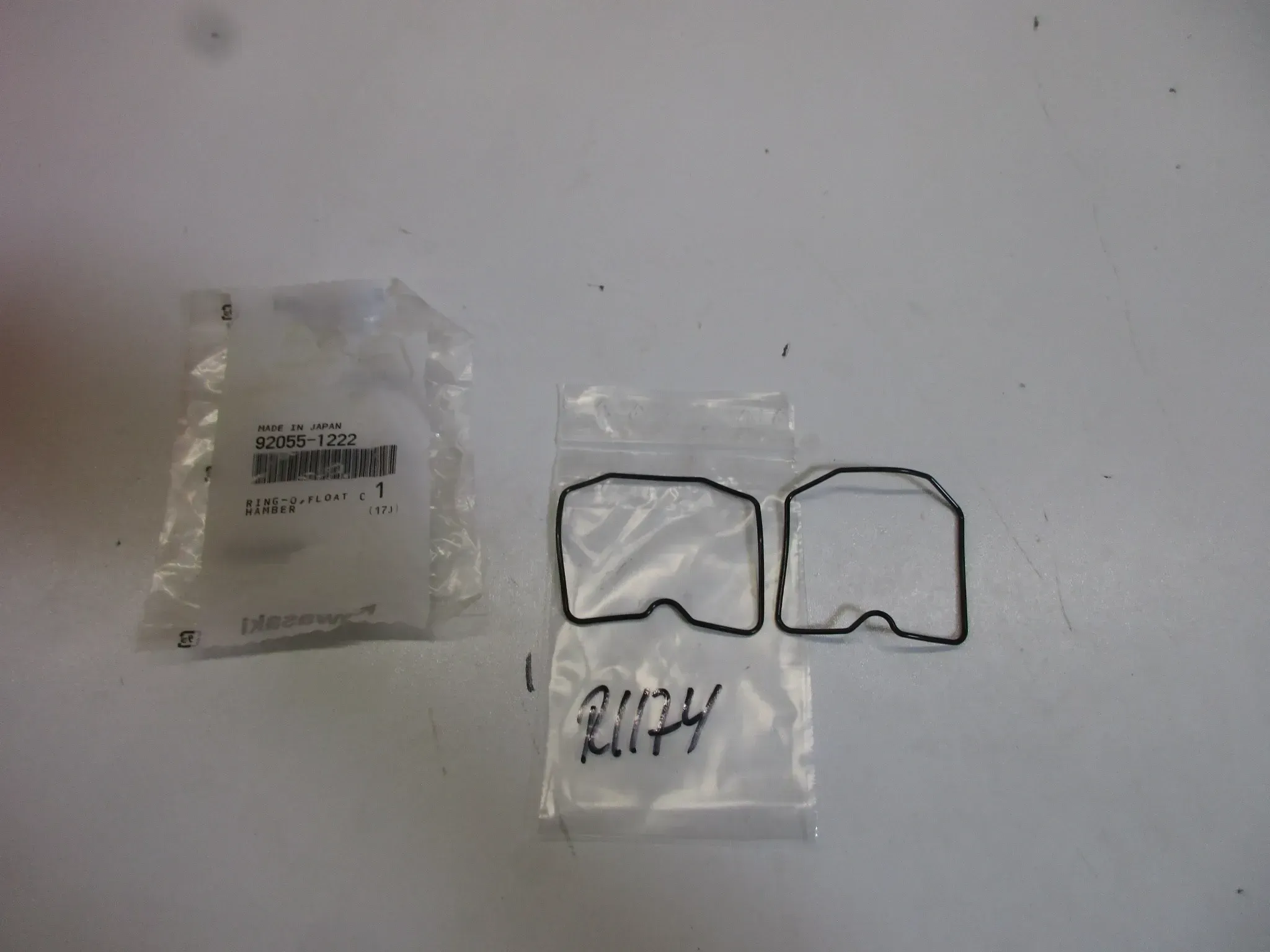 R1174 Kawasaki GPZ 500_900 Dichtung O-Ring Motor 92055-1222 Vergaser Membrane - Bild 1