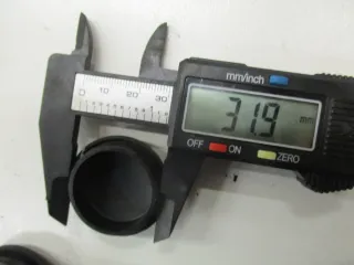 1. Yamaha TDR 125 5AN Bj97 Deckel Gummi Gabelverschluß - Bild 4