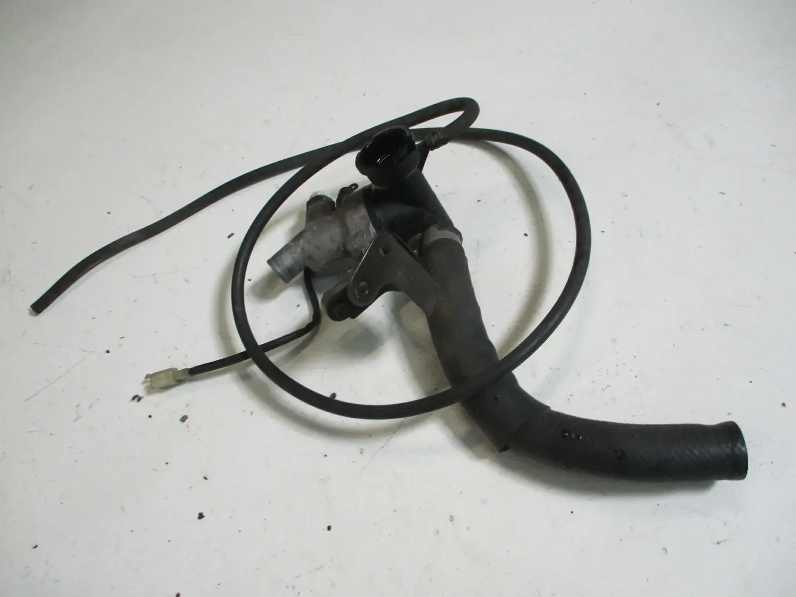3. Suzuki GSX-R 1100 GSXR GU 75 C Thermostat mit Gehäuse Fühler und Sensor Kühle - Bild 1