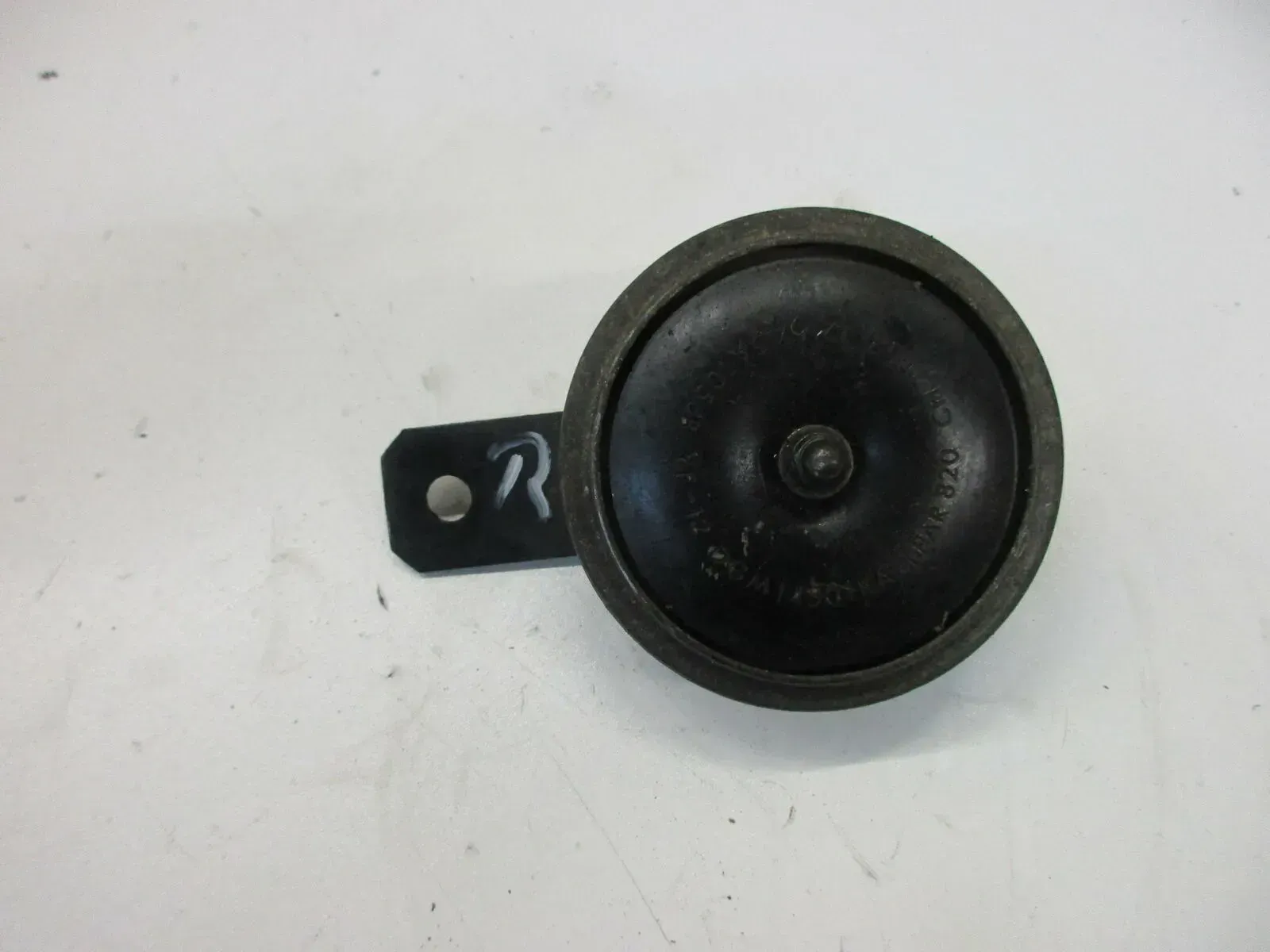 O1. Kawasaki GPZ 305 EX305A Hupe rechts mit Halter Horn Signal - Bild 1