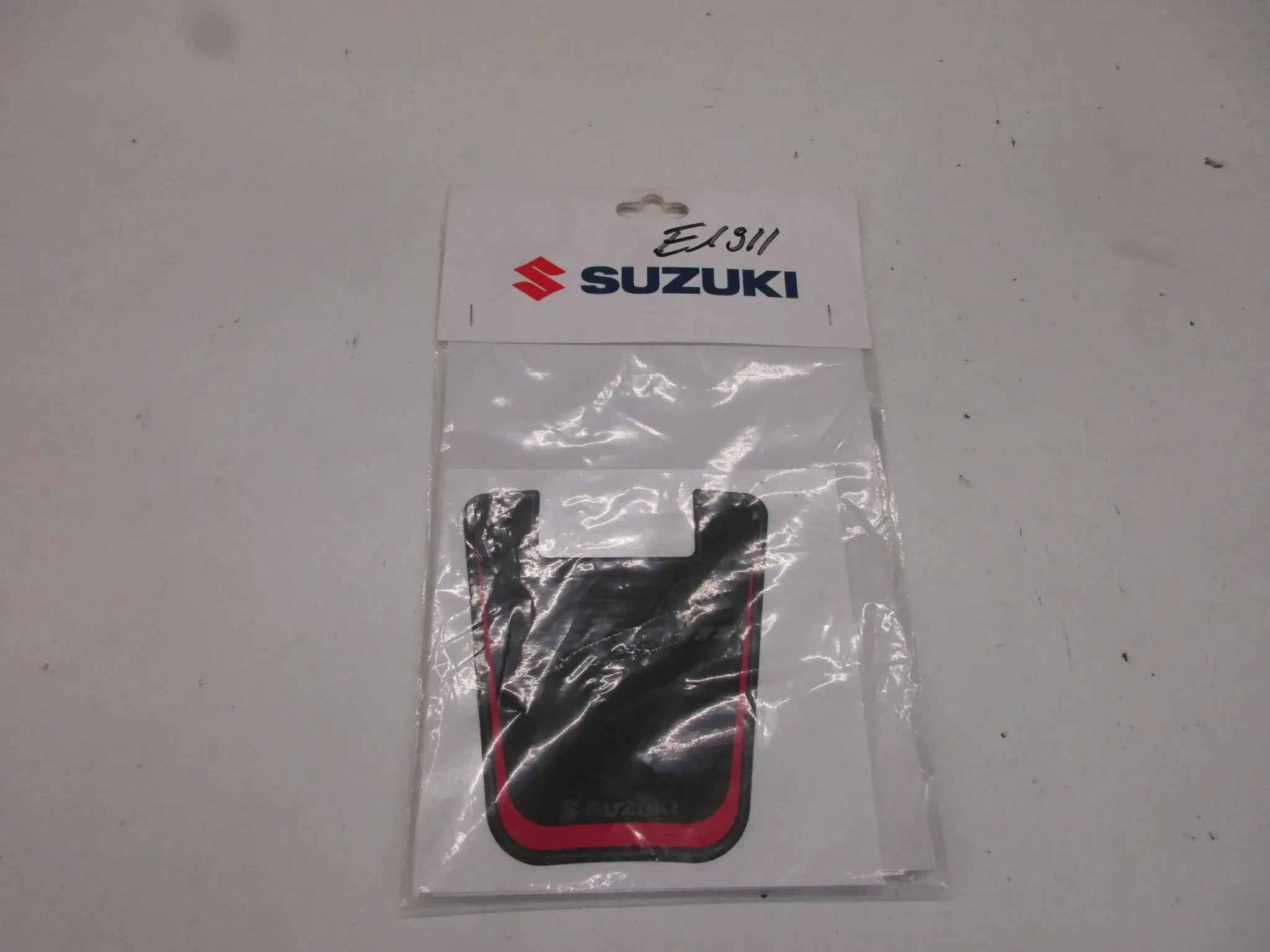E1911. Suzuki DL 650_1000 V-Strom Aufkleber Dekor 990D0-11JTP-001 Tankpad Benzintank Folie - Bild 1
