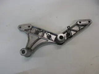 SUZUKI DL 1000 V-STROM WVBS MOTORHALTER RECHTS MOTOR HALTER RAHMEN BEFESTIGUNG - Bild 3