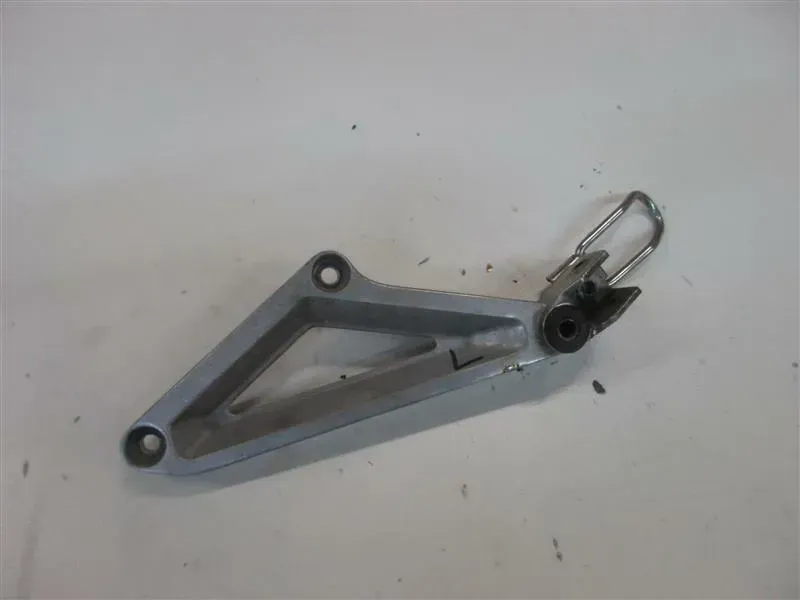 HONDA VF 750 S RC07 FUSSRASTENHALTER FÜR FUßRASTE HINTEN LINKS SOZIUSRASTE - Bild 1