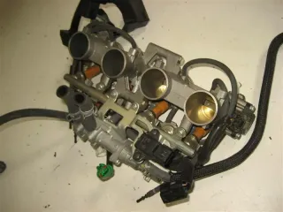 YAMAHA FZ 6 RJ14 FAZER ABS DROSSELKLAPPE EINSPRITZANLAGE INJECTION VERGASER - Bild 2