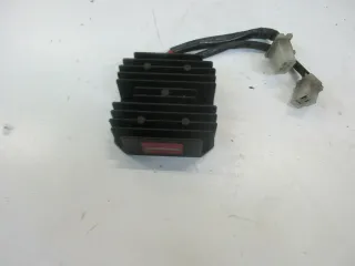 1. Honda CB 250 N_T Spannungsregler Gleichrichter Laderegler Lichtmaschine - Bild 2