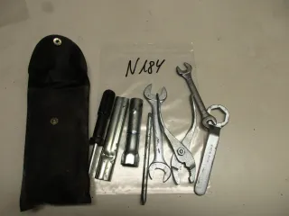 N184 Honda XL 600 V PD06 Transalp Werkzeugsatz Spezialschlüssel - Bild 1