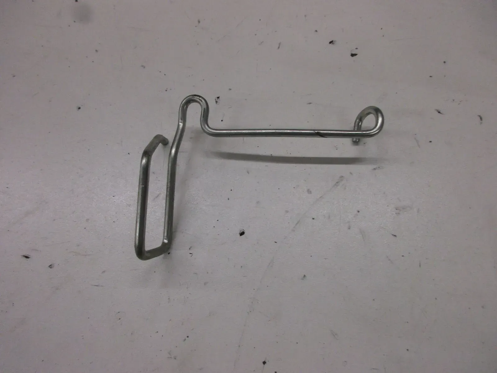 Wellenführung Bremsleitung Suzuki DR-Z 400 SM Bremssattel Halter Bremsschlauch - Bild 1