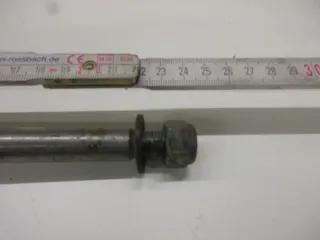 Suzuki GS 550 M Katana Steckachse vorne (1) Achse 15 mm Vorderrad Felge axle - Bild 2