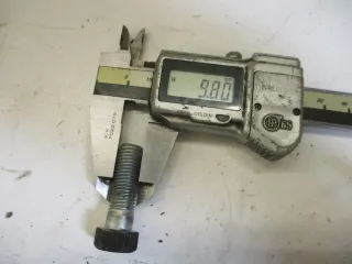 Bremsscheibenschrauben M10x39 mm Kawasaki Z 1000 MK2 KZT00A hinten Sicherungsble - Bild 2