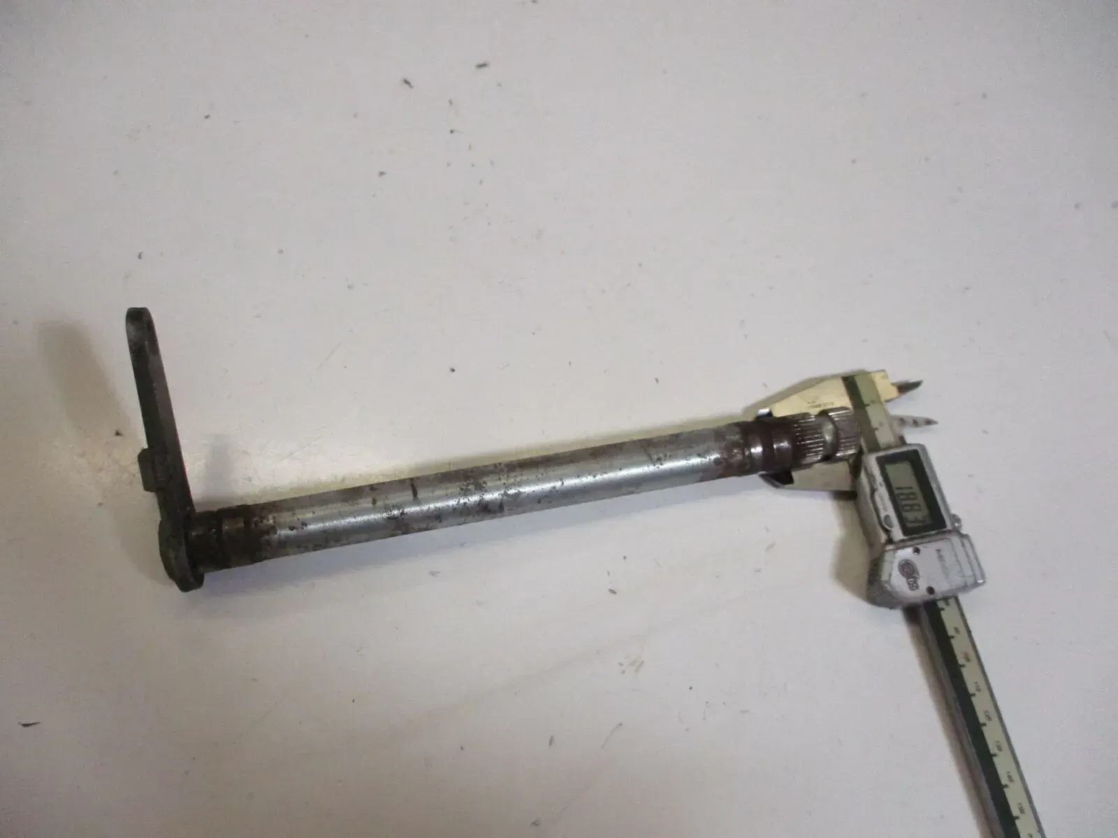 11. HONDA CX 500 C PC01 Aufnahme Welle Bremspedal Bremshebel unten rechts - Bild 1