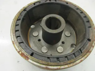 Suzuki SP 370 Bj. 1979 Polrad Lichtmaschine Schwungrad 038000-3321 alterntor - Bild 4
