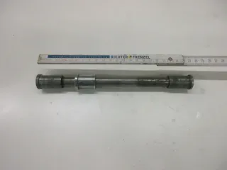 9. Kawasaki GPZ 600 R ZX600A Steckachse vorne 15 mm Achse Vorderrad Felge axle - Bild 1