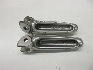 W328. Ducati 848_1098 Fußraste vorne rechts links Fußrastenanlage Set Fussraste - Bild 4