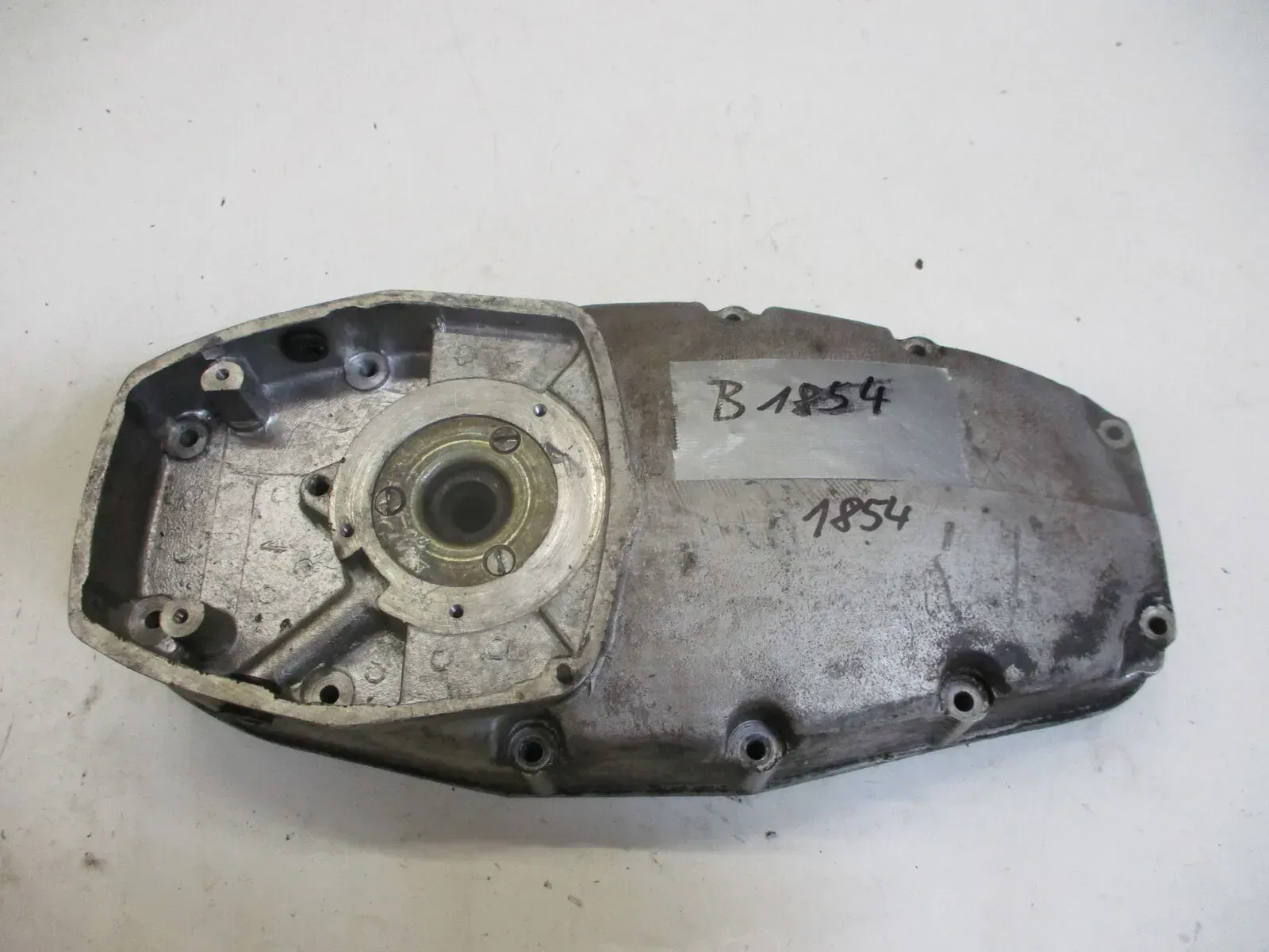 Motordeckel für Fliehkraftölfilter B1854 Dnepr MT K 650 MW Deckel cover Motor - Bild 1