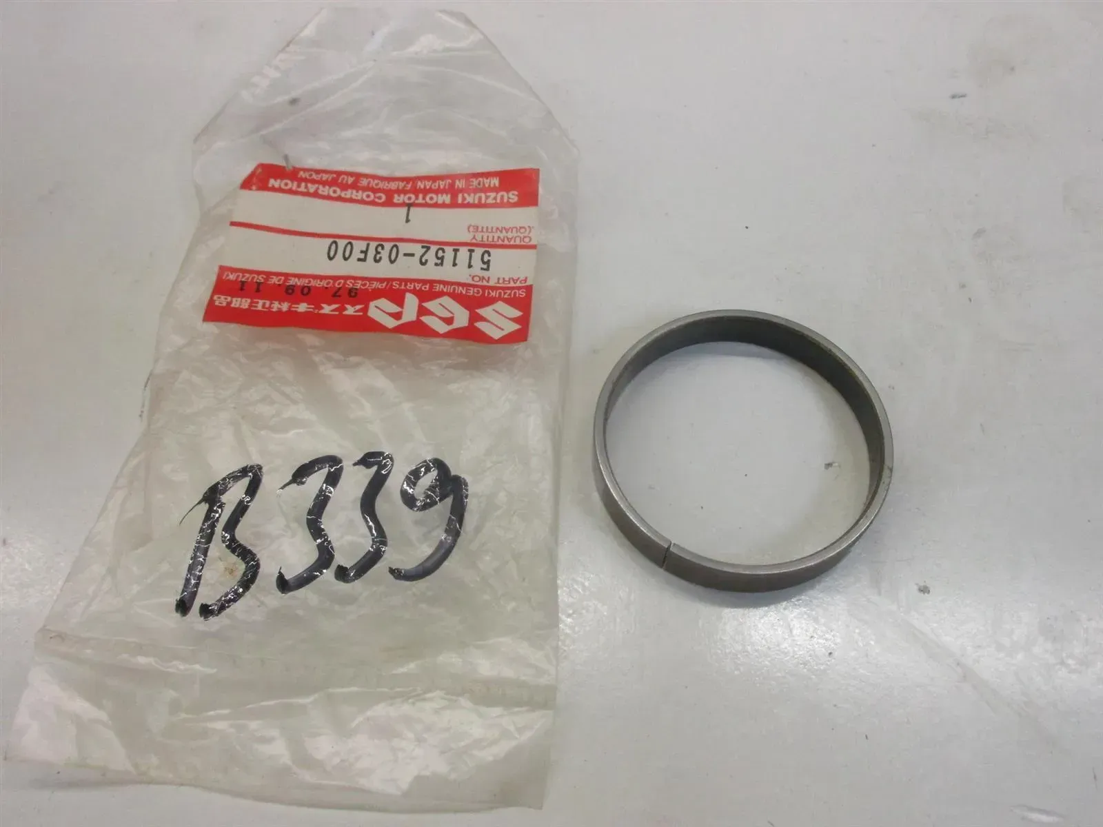 B339. Suzuki GSF 1200_1250 Dichtung 43x47x9 Simmerring Dämpfer Gabel 51152-03F00 - Bild 1