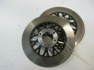 O2. Suzuki GS 550 M KATANA Bremsscheibe vorne rechts links Scheibenbremse 4,65mm - Bild 3
