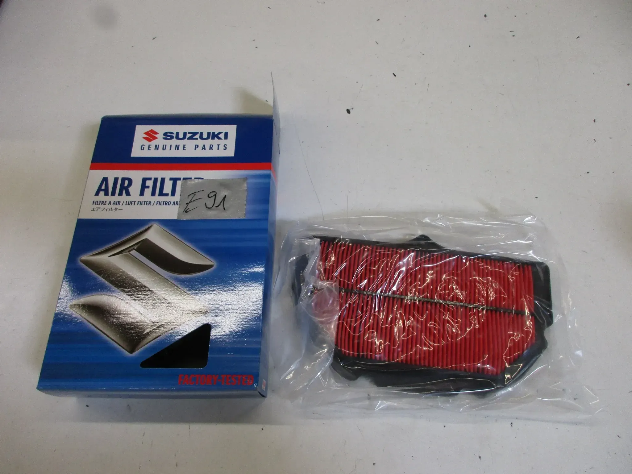 E91. Suzuki GSX-R 600_750_1000 Luftfilter 13780-35F00 Ersatzfilter Luftfilterkasten Filter - Bild 1