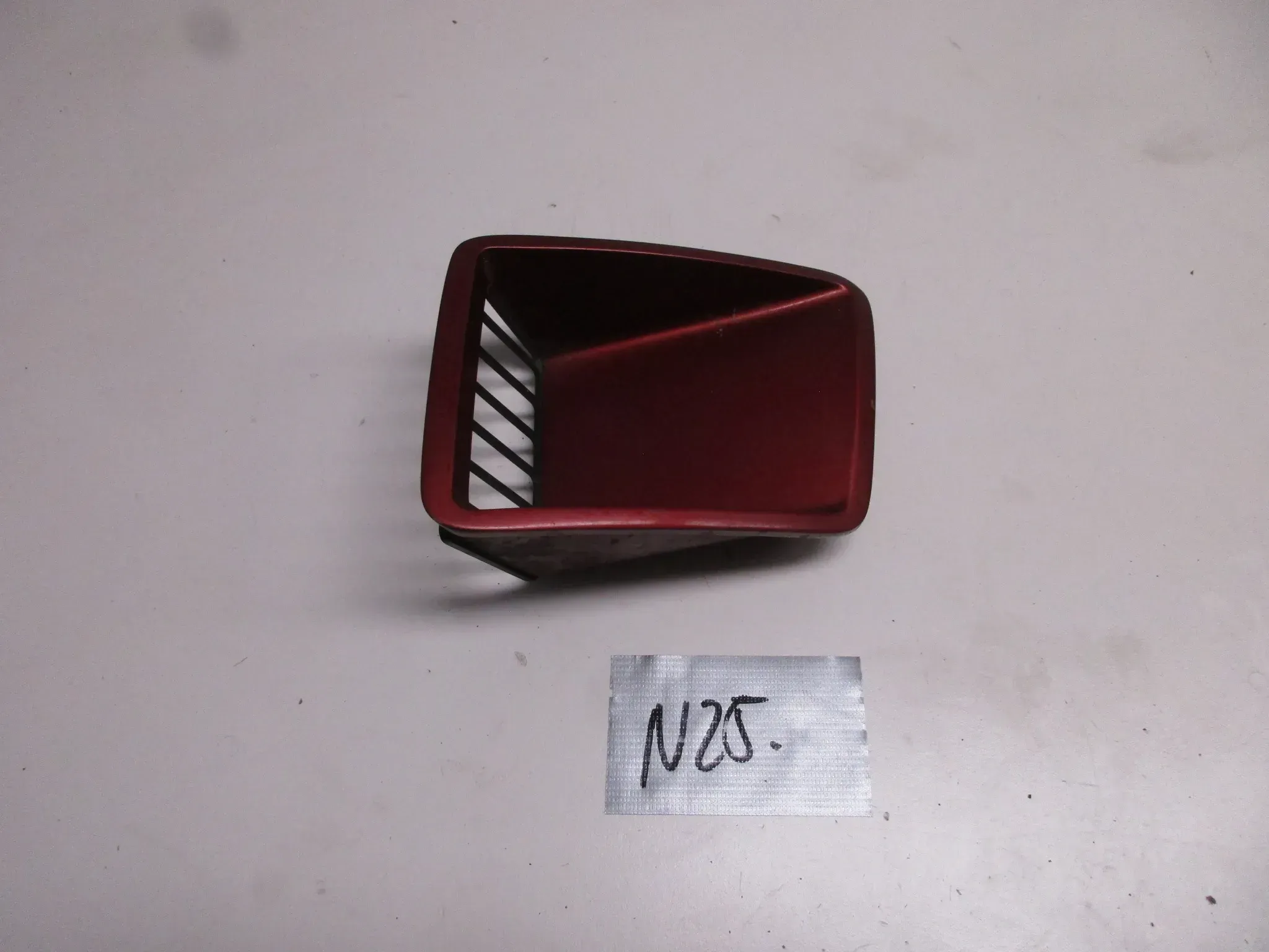 N25 BMW R 80 RT Verkleidung 1238901 Abdeckung Blende Gitter Lufteinlass - Bild 1