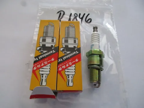 Background image for R1846 NGK BPR9ES Zündkerzen 7788 Motor Ø 14 mm entstört