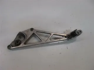 HONDA VF 750 S RC07 FUßRASTENHALTER FÜR FUSSRASTE HINTEN LINKS SOZIUSRASTE - Bild 1