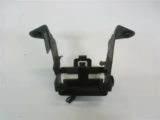 Suzuki RG 125 Gamma NF13A Batteriehalter Rahmen Halter Batteriefach Verkleidung - Bild 2