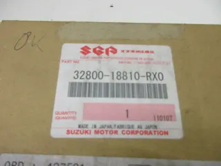 A198. Suzuki GSX 650_750 F Spannungsregler Lichtmaschine Regler 32800-18810-RXO - Bild 4