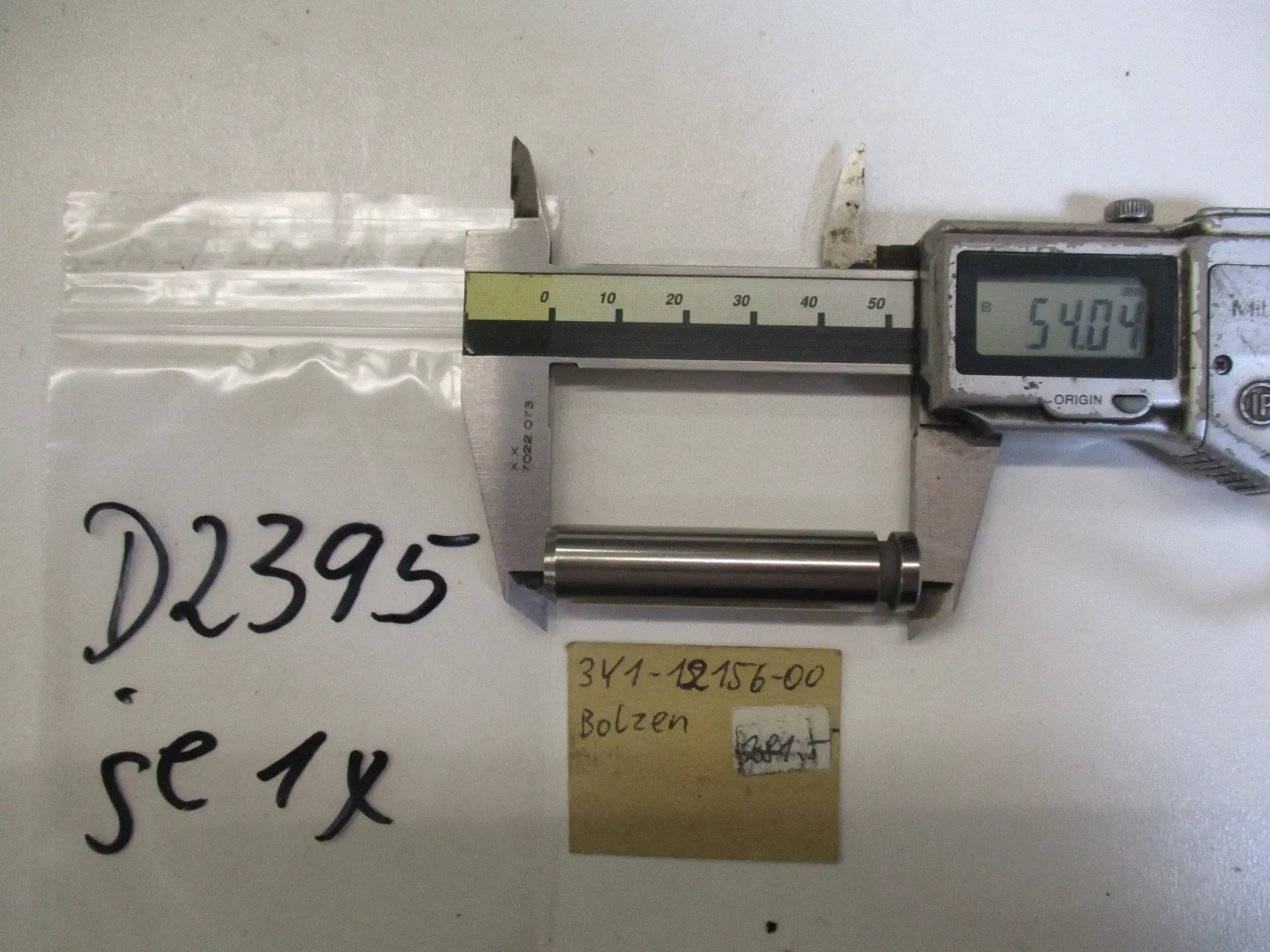 D2395 Yamaha SR_XT 250 Warrior Führung ET3Y1-12156-00 Kipphebelwelle Zylinder Motor - Bild 1