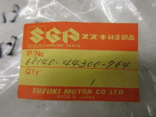 E1657. Suzuki GS 450 TX Aufkleber Dekor 68140-44300-764 Verkleidung Emblem Logo - Bild 4
