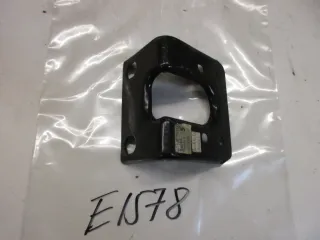 E1578. Suzuki GS 550_750 E Rücklichthalter Aufnahme 35928-45000 Bremslicht Halter - Bild 4