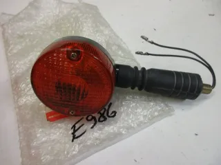E986. Suzuki DR 250 S Blinker 35603-38290 rechts Original turn signal - Bild 4