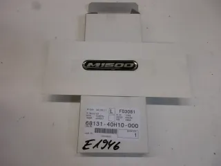 E1946. Suzuki VL 1500 Boulevard Aufkleber Dekor 68131-40H10 Verkleidung Emblem Logo - Bild 1